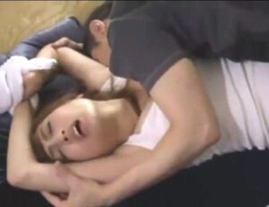 榎本美咲｜若妻寝取り強姦｜夫とのセックスレスに不満な人妻が、自宅で配達員に犯され快感堕ちしてしまい・・・