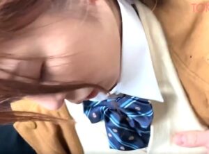 素人JK・電車痴漢盗撮｜車内で犯され耐え続ける気弱な少女