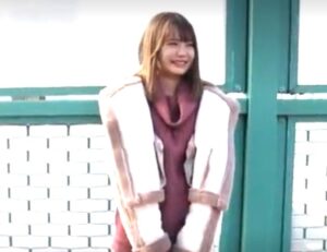 松本いちか｜貧乳パイパンギャル少女が、中年おじさんとラブホSEX｜パイパンまんこにデカチンをぶち込まれて、ガンガン膣奥を突かれてイキまくる