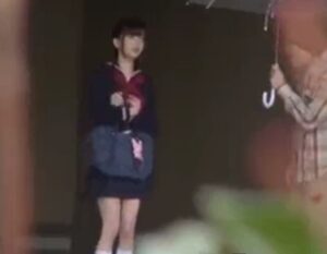 アウロリ女子中学生・軟禁強姦｜雨宿りをしていた気弱なJCを自宅に誘って、ハメ犯す