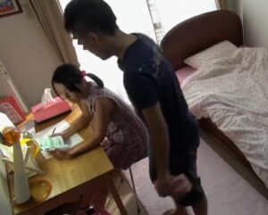 日焼けJS小学生×種付け強姦｜素人パイパン教え子を犯す家庭教師の犯罪動画流出