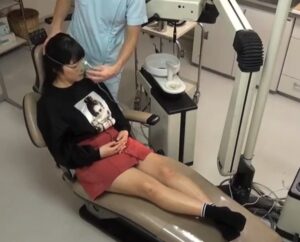 歯科医×盗撮×昏睡｜歯の治療で全身麻酔をされたお姉さん。眠る間に種付けレイプされてしまう