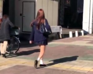 素人女子校生×粘着×バス強姦｜尾行して車内で痴漢、チンポをぶち込んで種付け強姦