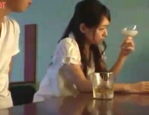 キメセク×種付け×睡姦｜ナイトバーで女性客のカクテルに眠薬を盛って眠らせ強姦する店員