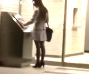 鬼畜ストーカー×自宅押し入り×孕ませ×強姦｜OLの黒パンストを引き裂きデカチンをねじ込んで鬼ピストン凌辱