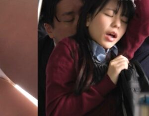 浅野こころ｜清楚系JKを痴漢したら、思春期マンコ濡れ濡れで肉棒を受け入れちゃう