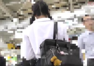 リアル本物痴漢×JK強姦｜駅の構内にいた田舎娘JKを車内で犯し、下車後も拉致して肉強姦する鬼畜男