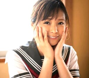 久留木玲｜ベロちゅ～×ひよこ少女｜キスに興味をもつJK少女が、キモい中年男とねとねと