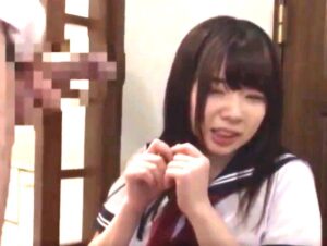 斎藤みゆ｜ひよこ娘×パンチラ｜自分の愛娘に欲情しちゃった父親が、制服JKに勃起チンポをぶち込んで・・・