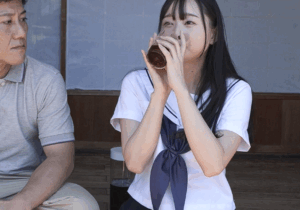 望月つぼみ｜ひよこ姪っ子×監禁×媚薬漬け｜ドリンクに淫薬を混ぜて飲ませると発情したアウロリ制服少女。叔父さんがチンポ奴隷にするｗ