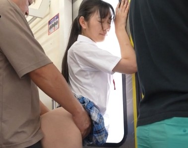 明日葉みつは｜ひよこJK×痴漢師にガチ恋×貪りSEX｜電車で激可愛い少女にセクハラ愛撫したら、惚れられた？ ハメ犯してもバイブ姦しても嫌がらないｗ べろちゅ～ＳＥＸし放題ｗ