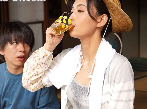 吉永塔子｜美人叔母×媚薬種付け×肉便器NTR｜毎日、叔母さんに媚薬を盛り続け性欲モンスターに仕上げて狂乱SEX。俺専用の性奴隷にしたｗ