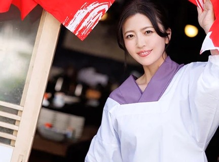 木下凛々子｜居酒屋若女将×雨宿り誘惑×孕ませSEX｜人妻女将に誘われちゃう中年サラリーマン。閉店後の暗い店内で不貞NTR交尾。