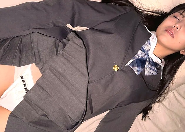 ひよこ少女×誘拐監禁×種付け強姦｜薬で制服娘の意識を奪い、ガン反り鬼チンポをウブまんこにねじ込んで、ずにゅずにゅピストン。込み上がる精子を大量に注いでゆくｗ
