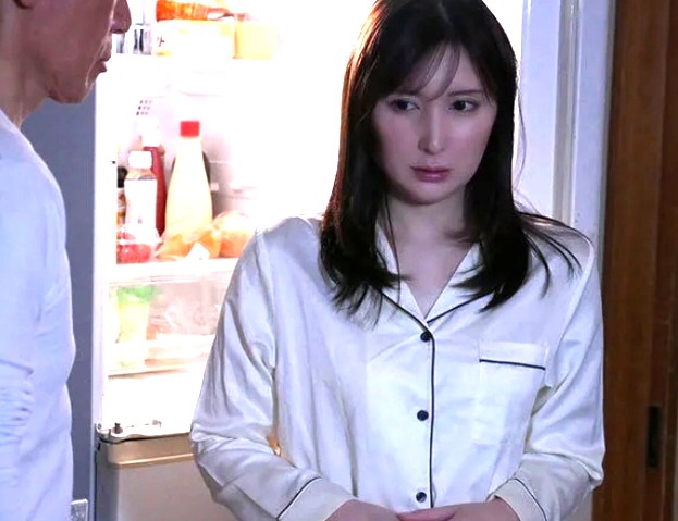 仲村みう｜息子の嫁×婚活NTR種付け｜子宝に恵まれない奥さまが、同居する夫の父親にハメ犯されビュルビュル膣内射精。早漏夫とのSEXは違い何度も絶頂しちゃうｗ